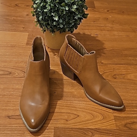 a.n.a Cognac Booties Size 10 - Picture 1 of 7